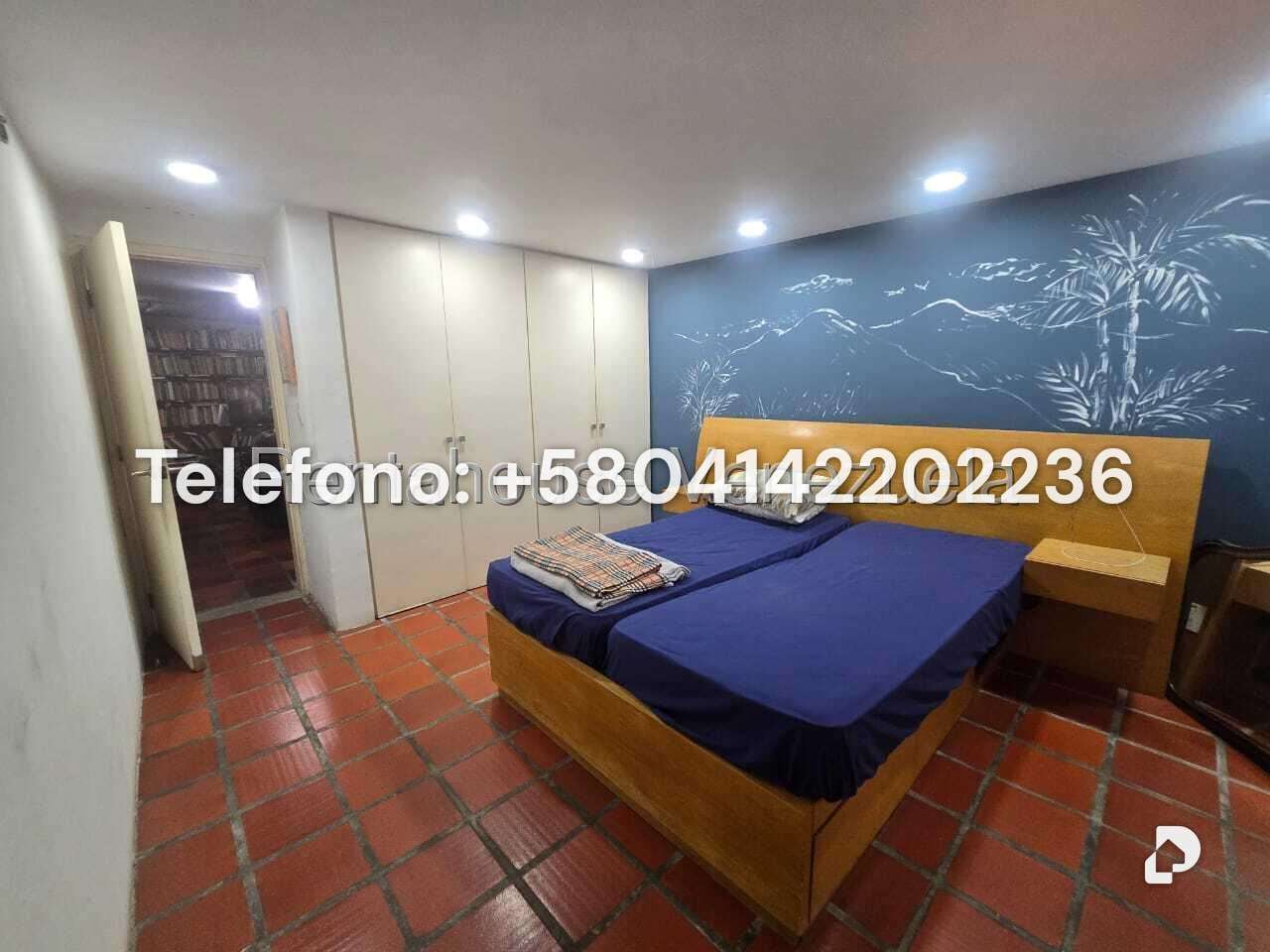 Casa en La Floresta, Caracas – 24