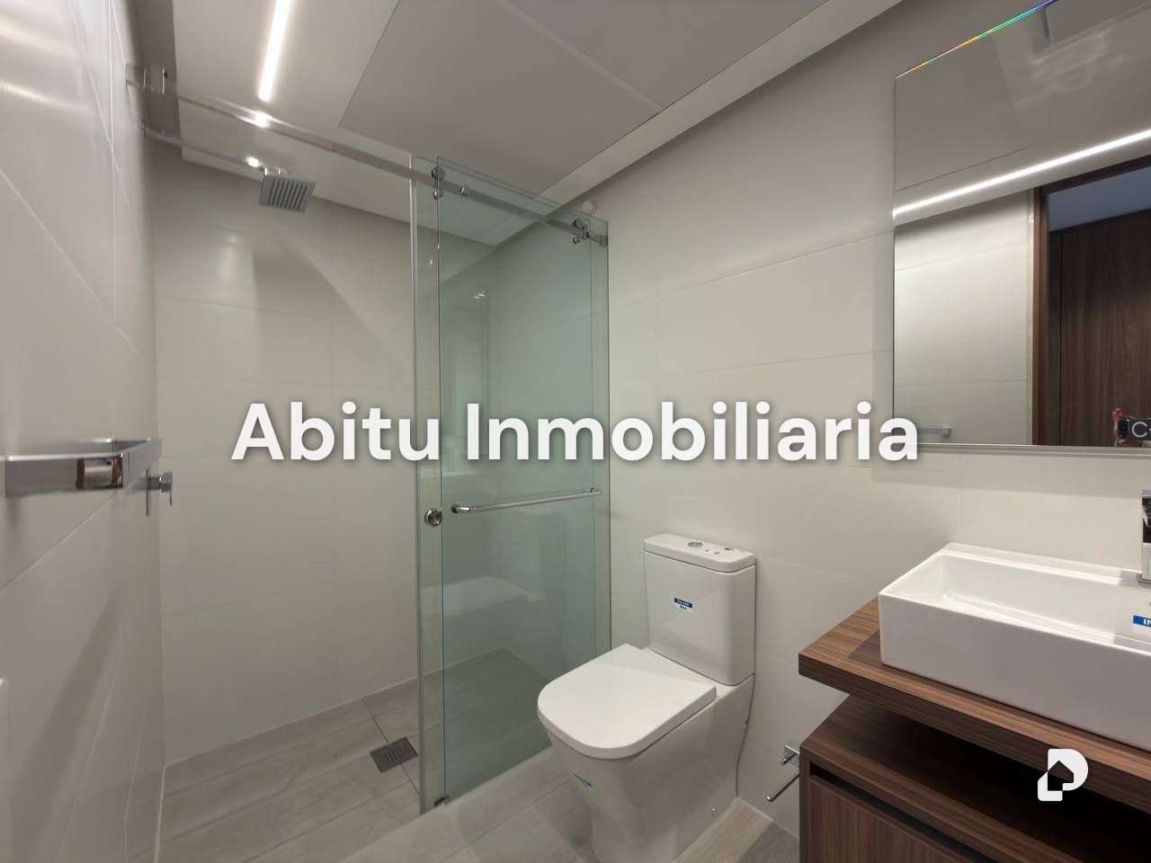Apartamento en Las Mercedes, Caracas – 11