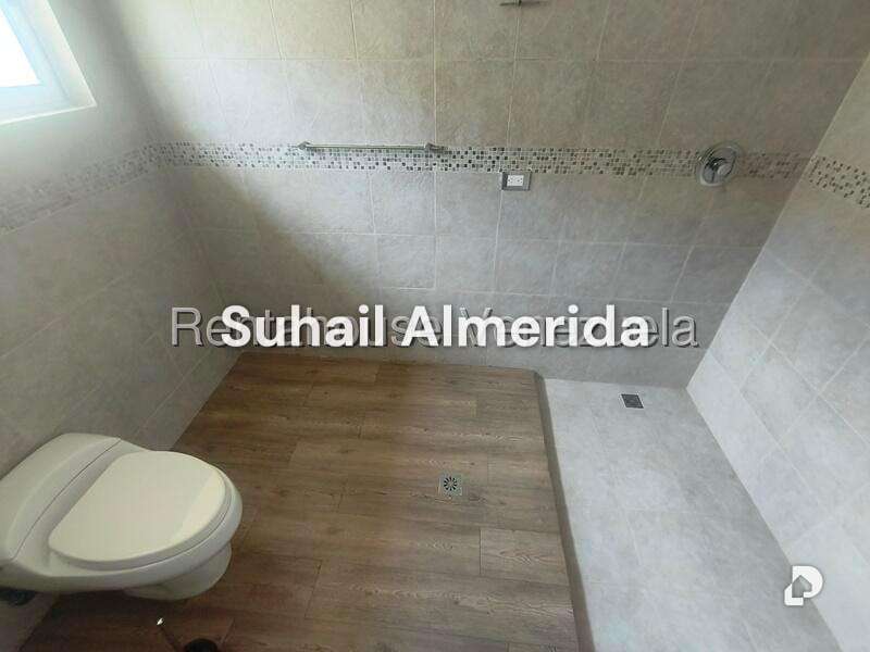 Casa en Guataparo Country Club, Valencia – 16
