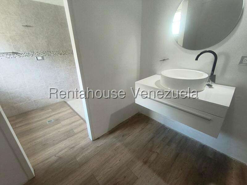Casa en Guataparo Country Club, Valencia