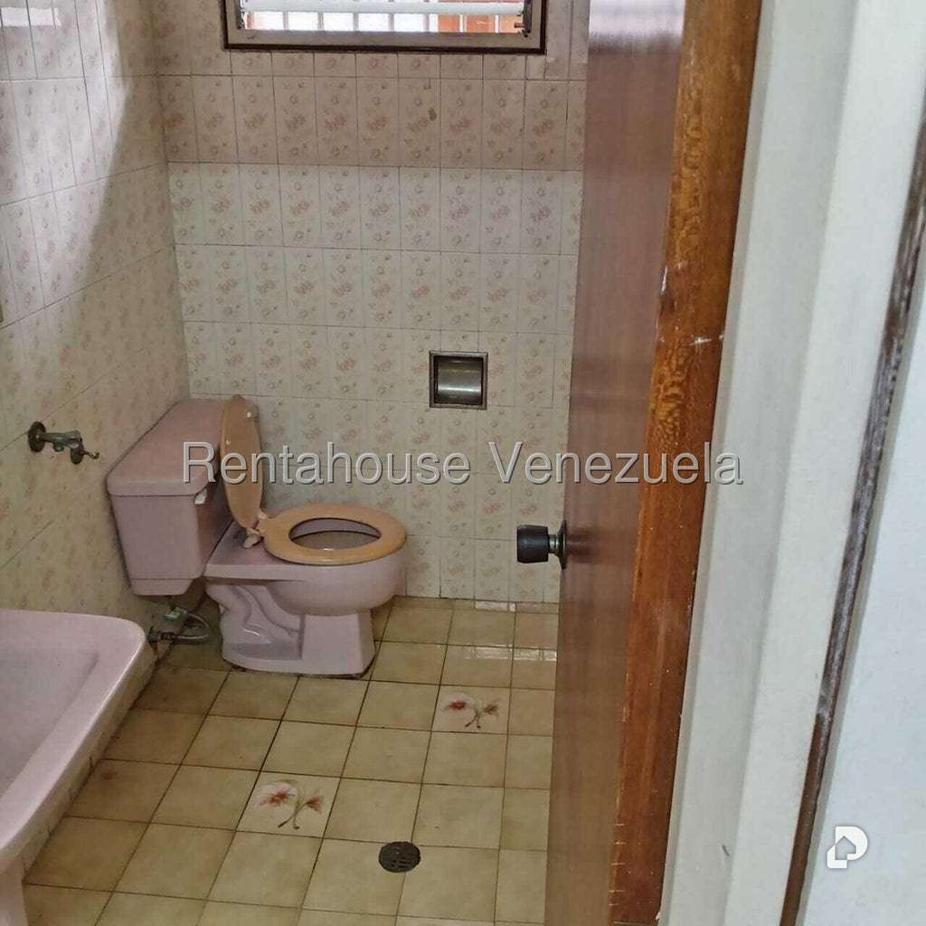 Casa en La Trinidad, Caracas – 22