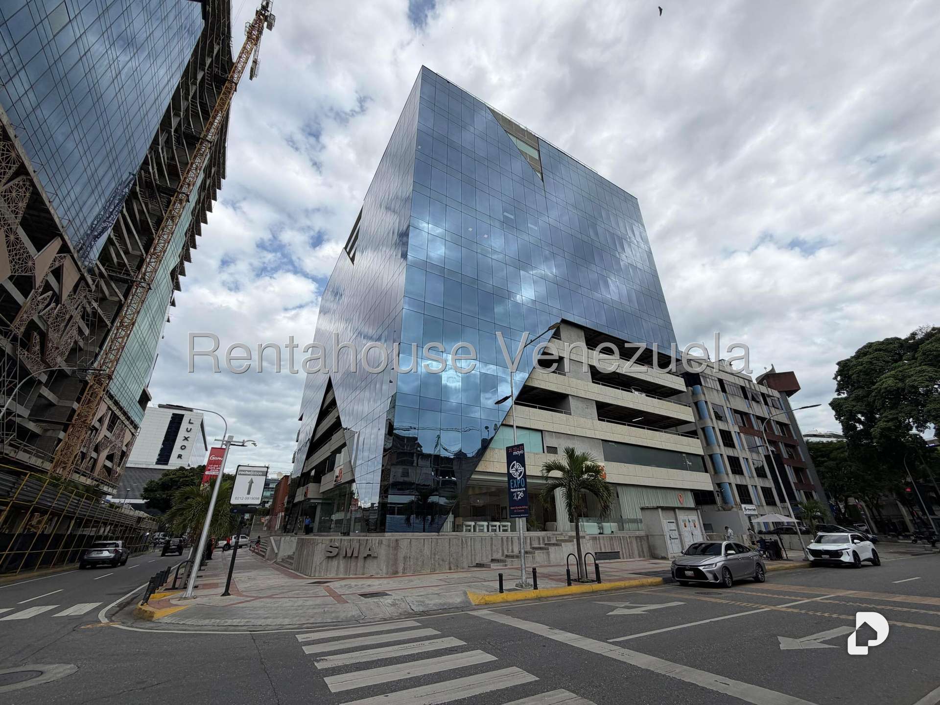 Oficina en Las Mercedes, Caracas – 1