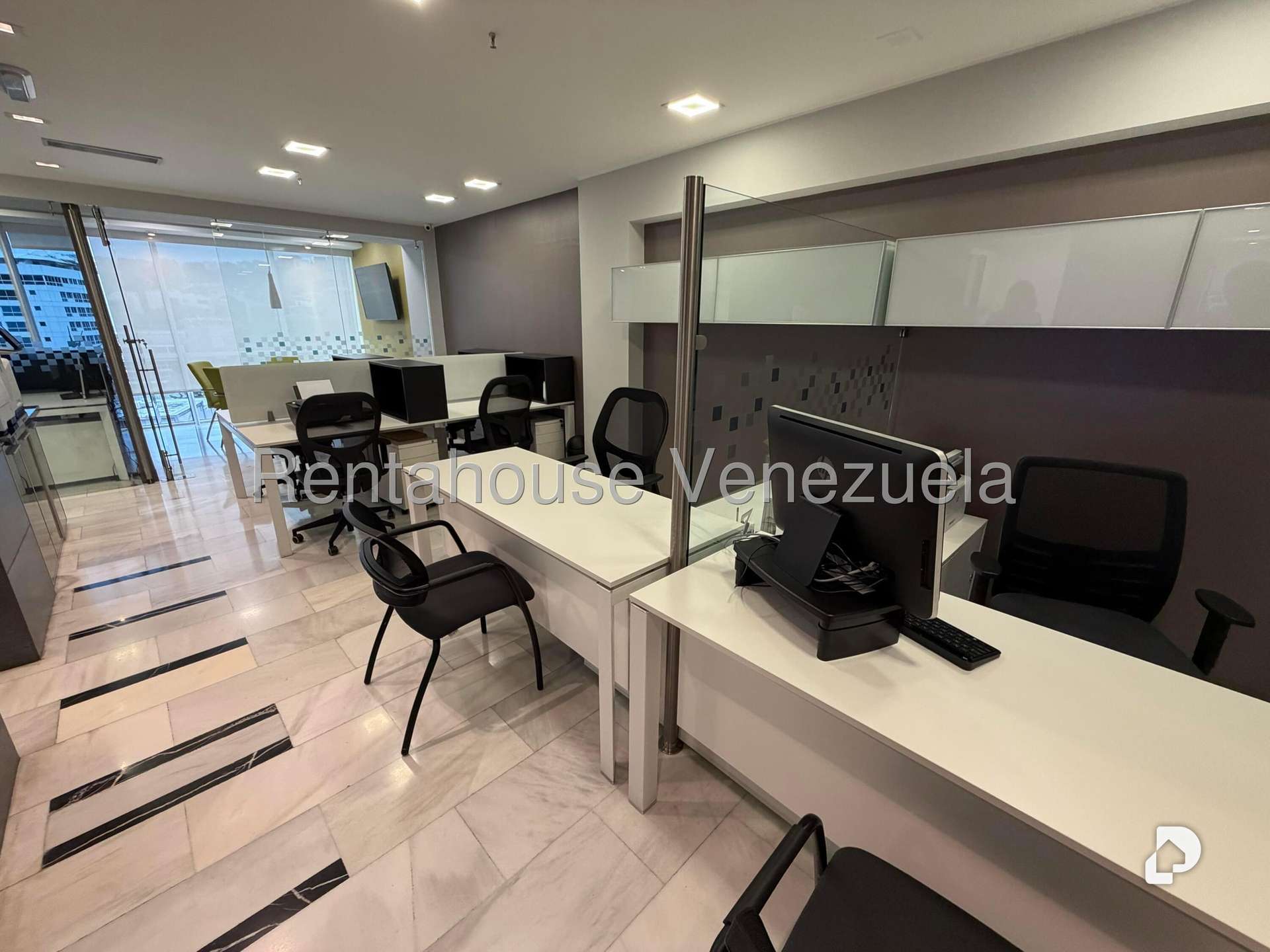 Oficina en Las Mercedes, Caracas – 26