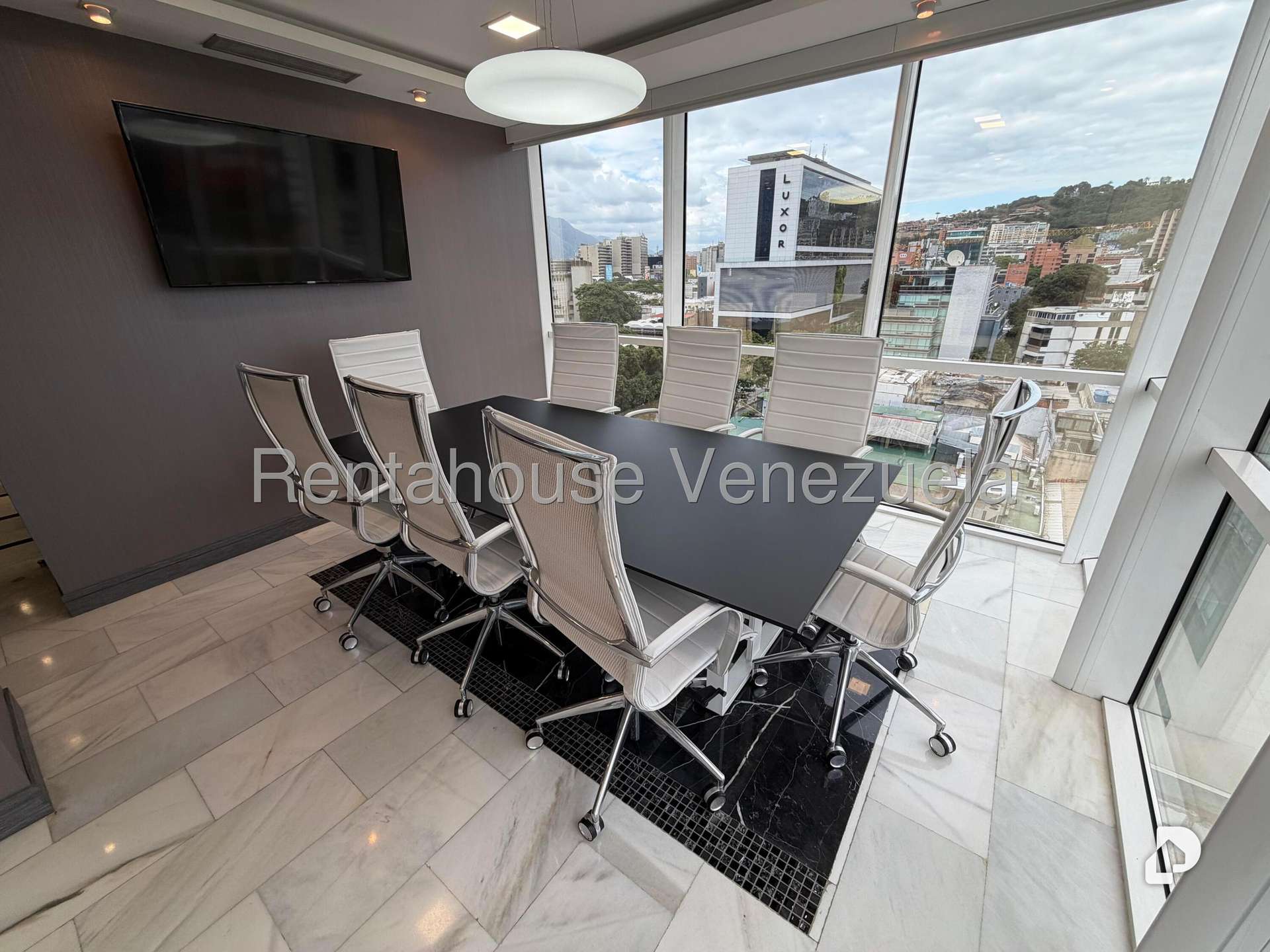 Oficina en Las Mercedes, Caracas – 15