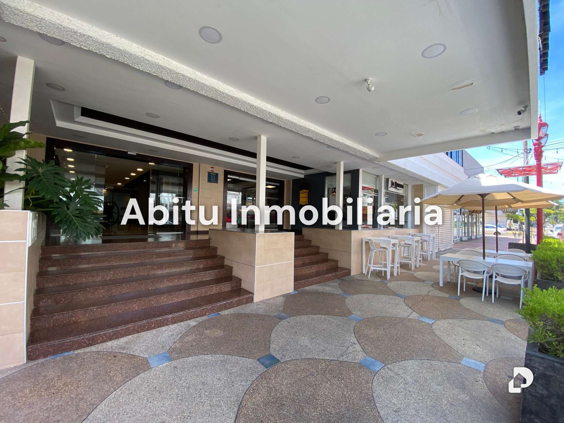Building in Porlamar, Margarita (sureste) – 5