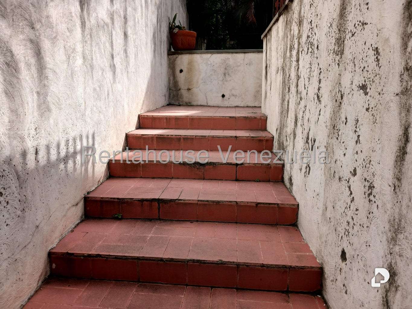 Casa en Santa Sofia, Caracas – 2