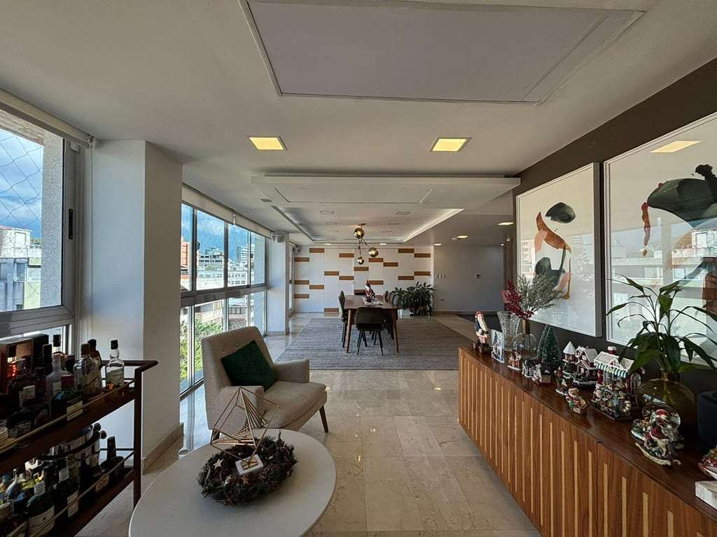 Penthouse en Los Naranjos (Las Mercedes), Caracas