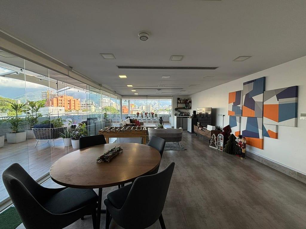 Penthouse en Los Naranjos (Las Mercedes), Caracas