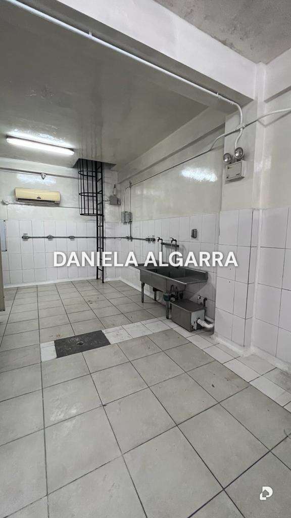 Local comercial en Industrial Castillito, Valencia – 13