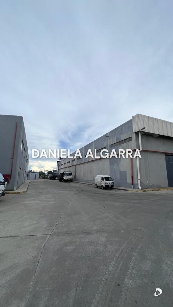 Local comercial en Industrial Castillito, Valencia – 2