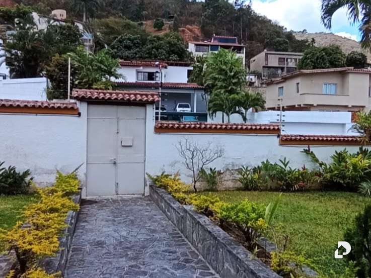Casa en Prados del Este, Baruta – 12