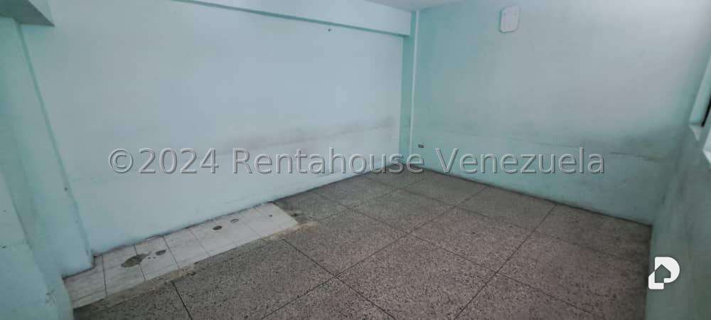 Local comercial en Catia, Caracas – 18