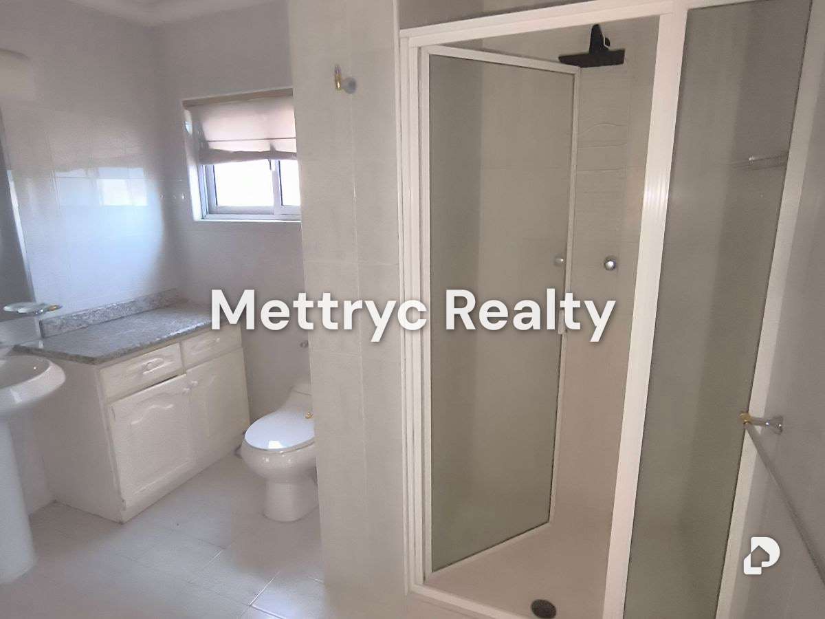 Apartamento en Terrazas de Los Nísperos, Valencia – 29