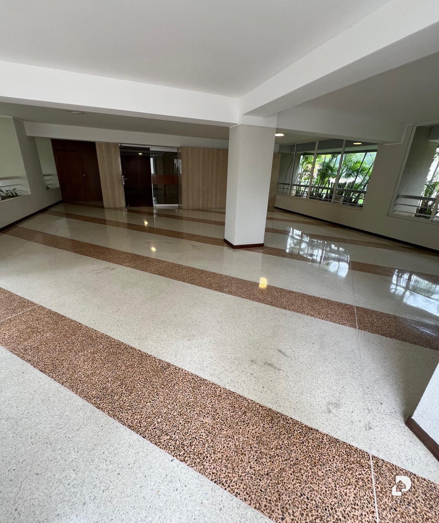 Apartment in Las Esmeraldas, Caracas – 3