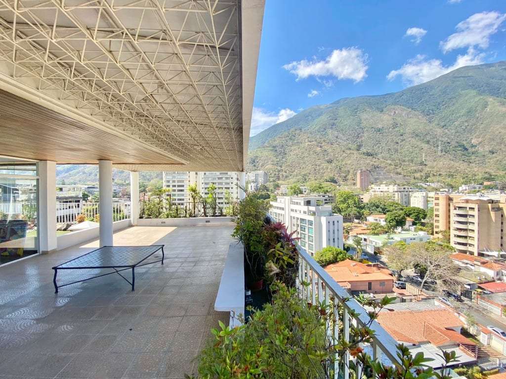 Apartamento en Altamira, Caracas - 1