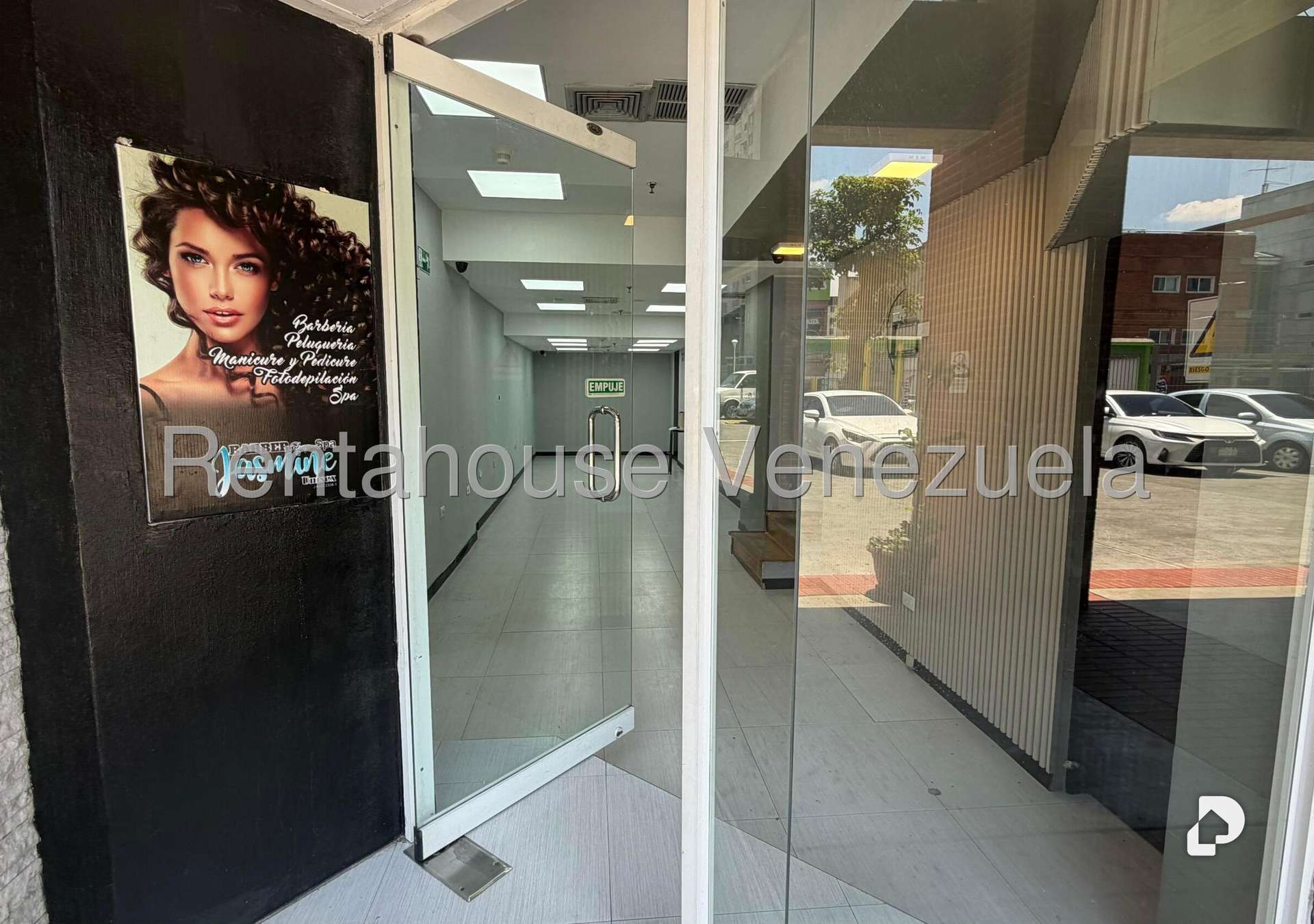 Local comercial en San Bernardino, Caracas – 4