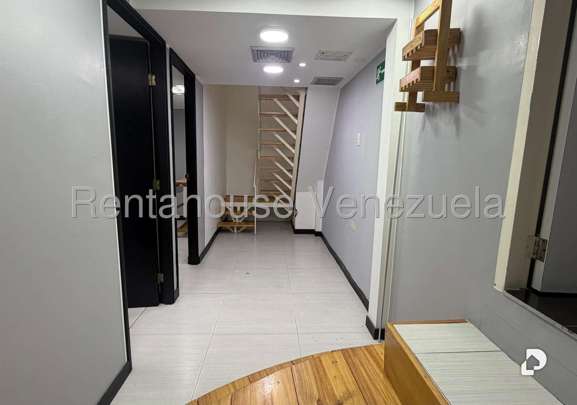 Local comercial en San Bernardino, Caracas – 40