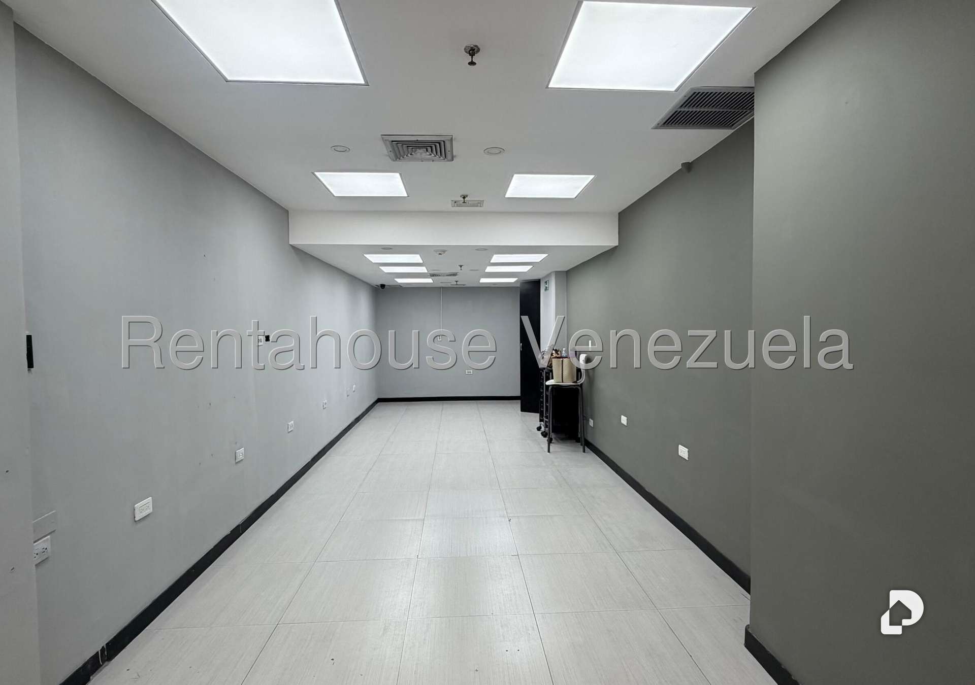 Local comercial en San Bernardino, Caracas – 17