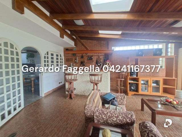 Casa en La Trinidad, Caracas – 7