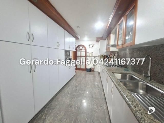 Casa en La Trinidad, Caracas – 4