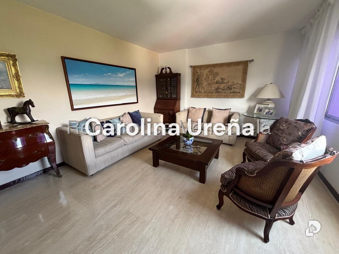 Apartamento en Las Mesetas de Santa Rosa de Lima, Caracas – 3
