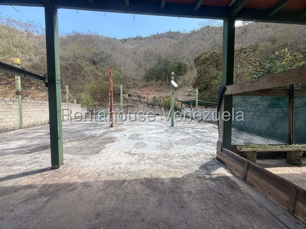 Galpón en Mampote, Guarenas