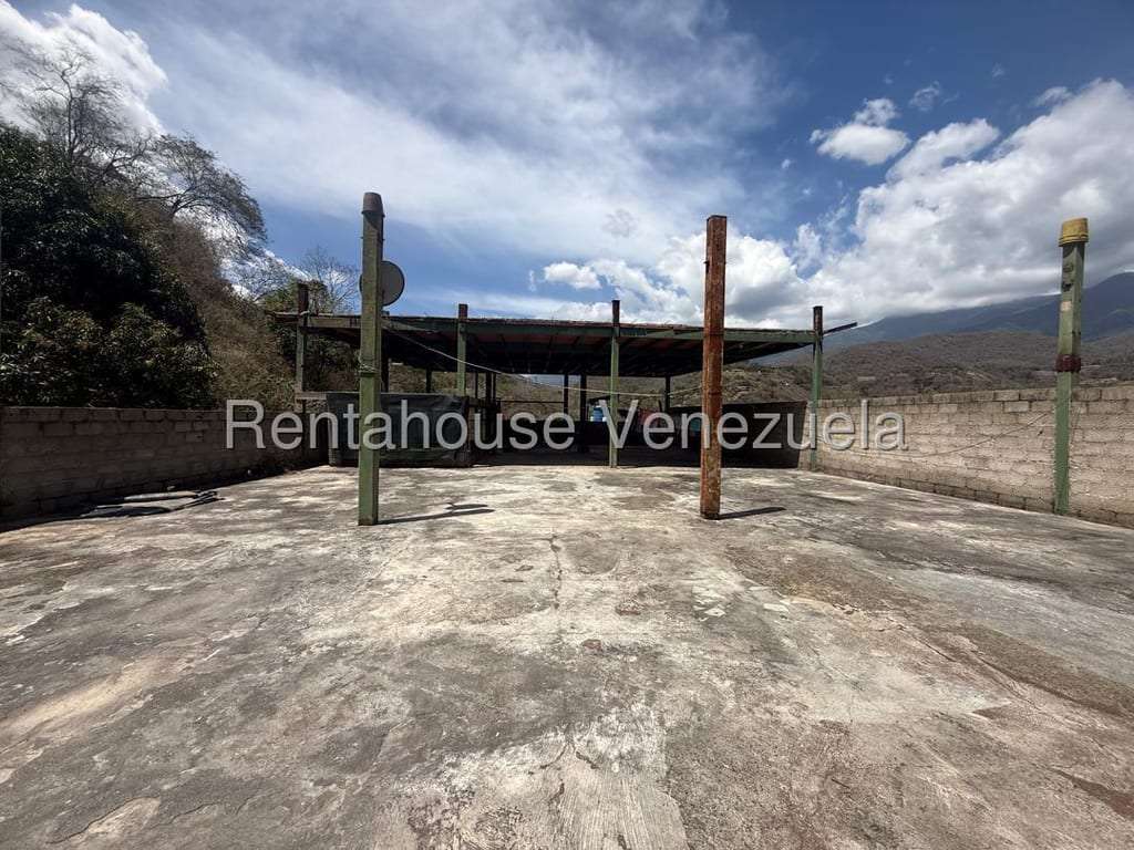 Galpón en Mampote, Guarenas