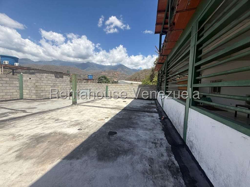 Galpón en Mampote, Guarenas