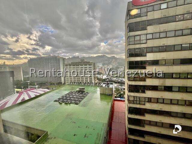 Apartamento en Chuao, Caracas – 11
