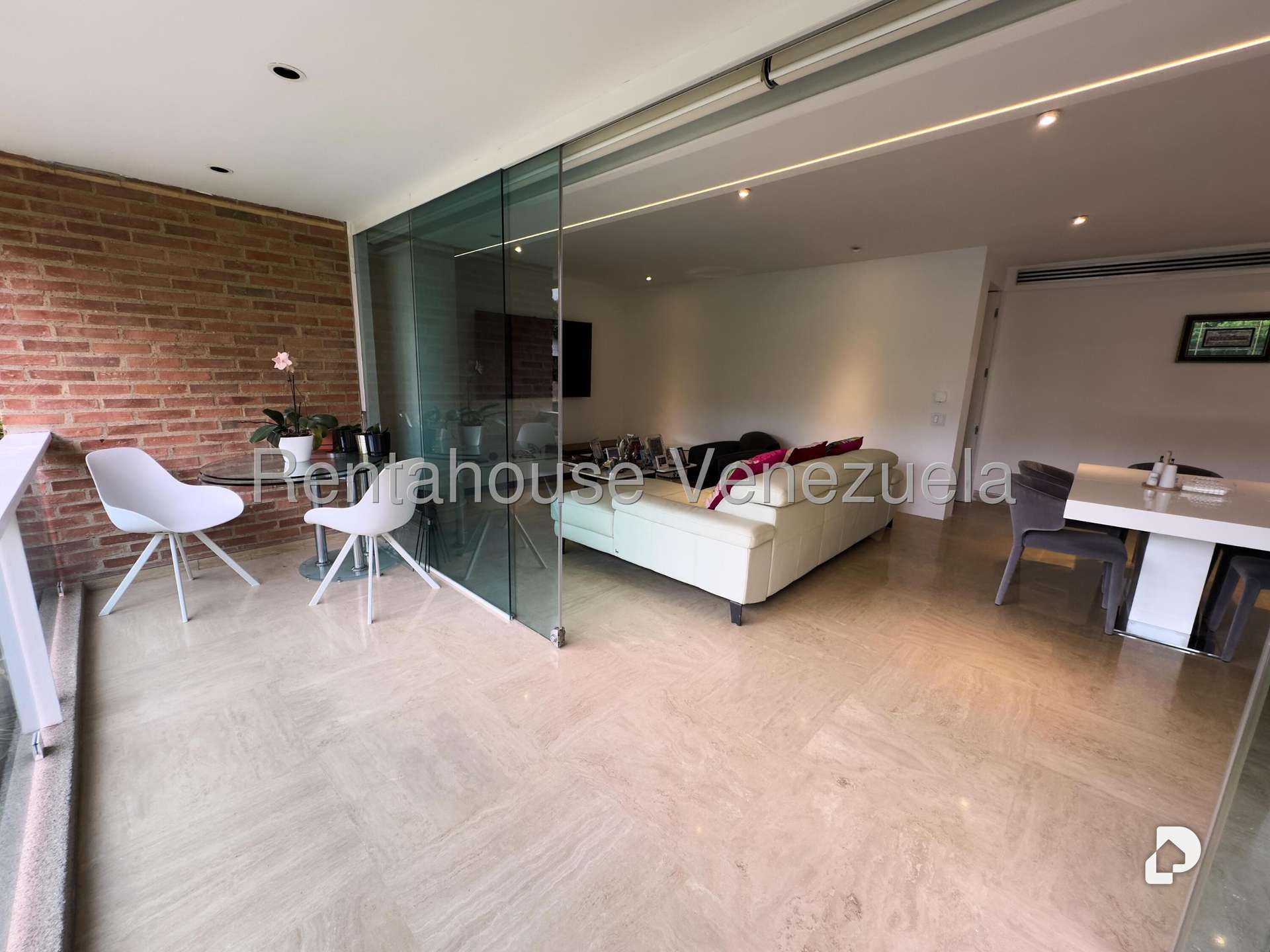 Apartamento en Campo Alegre, Caracas – 16