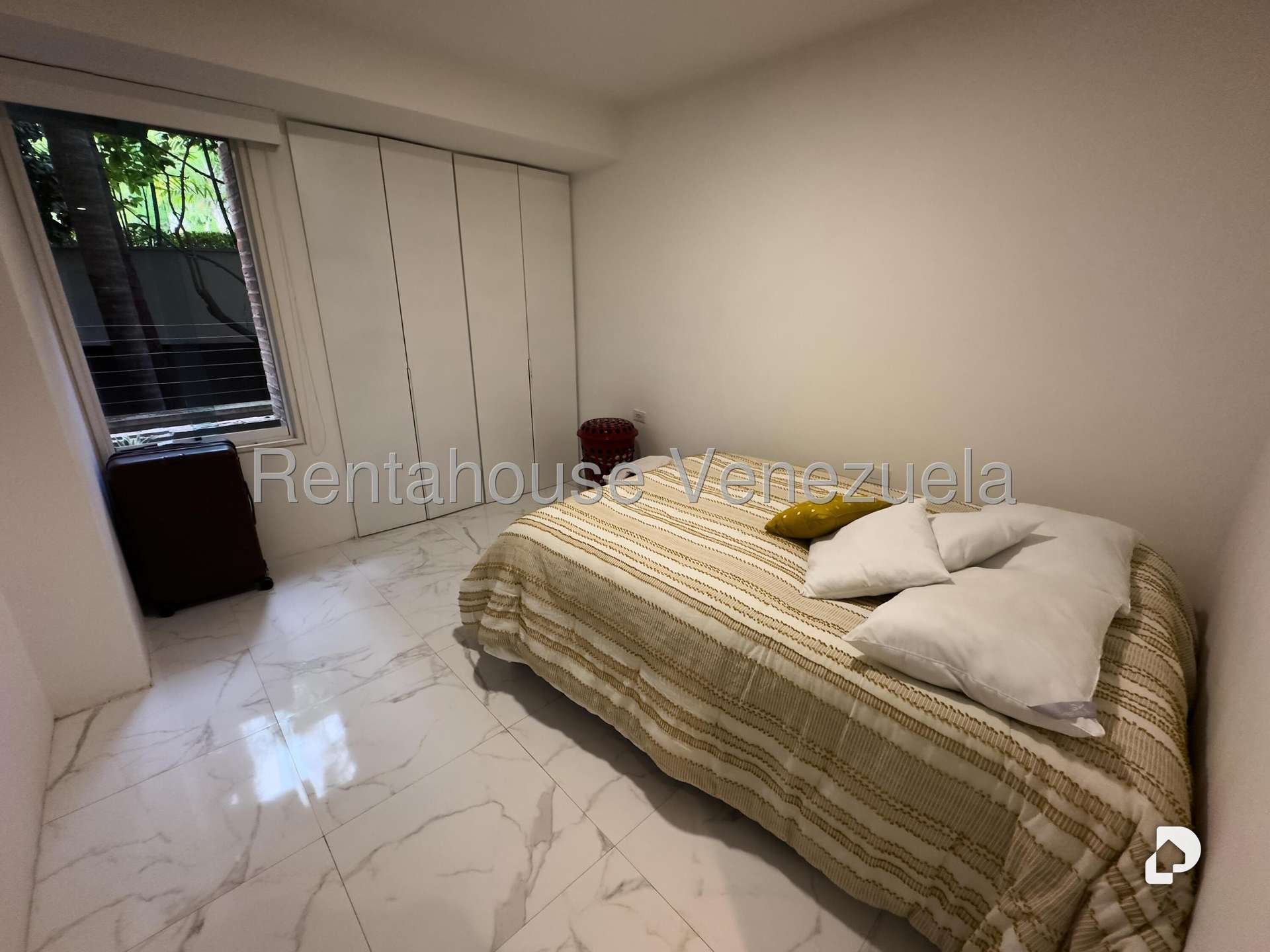 Apartamento en Campo Alegre, Caracas – 14