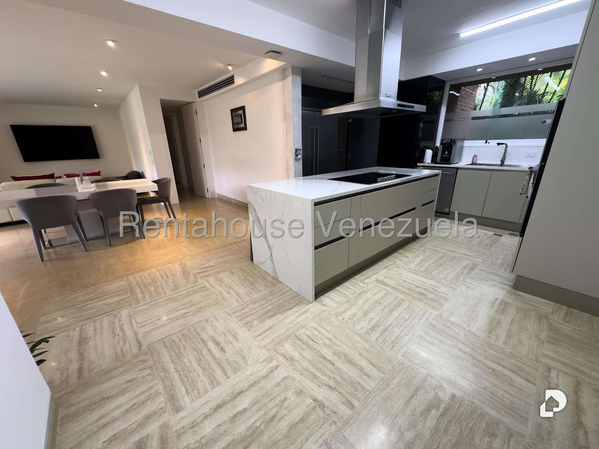 Apartamento en Campo Alegre, Caracas – 23
