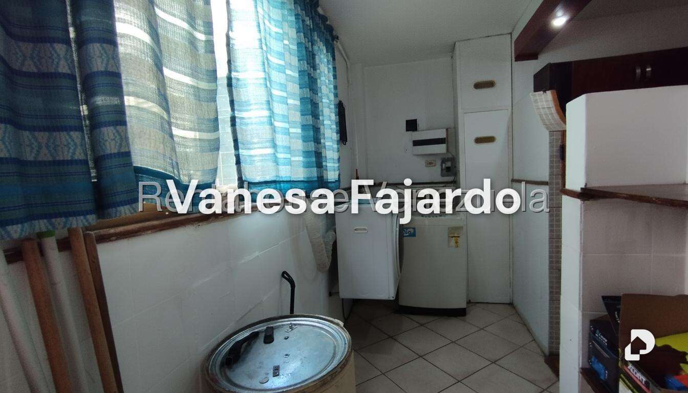 Apartamento en Altamira, Caracas – 13