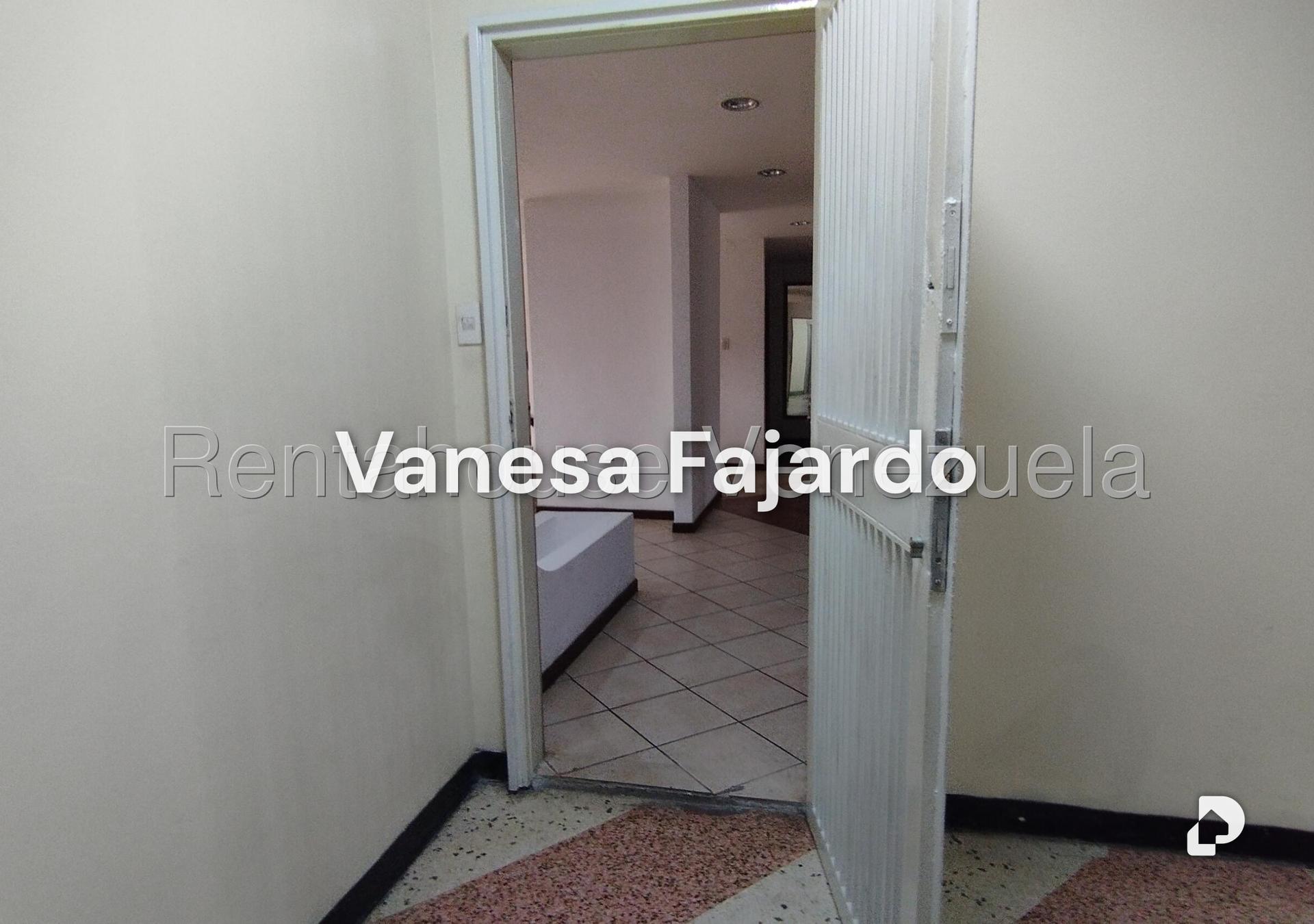 Apartamento en Altamira, Caracas – 2