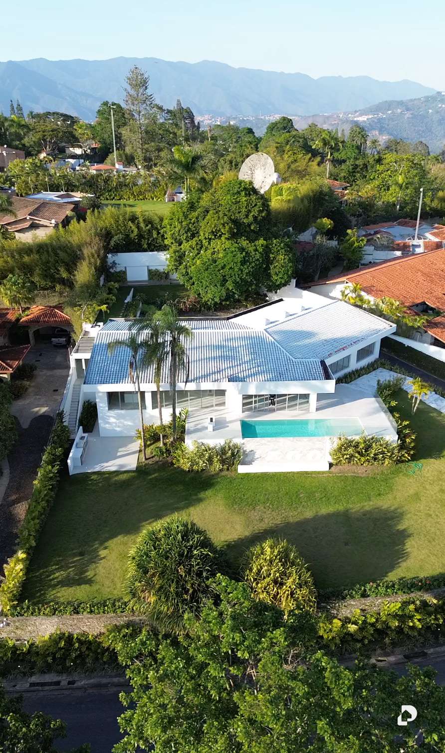 Casa en La Lagunita, Caracas – 16
