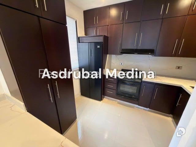 Apartamento en Los Naranjos de las Mercedes, Caracas – 4