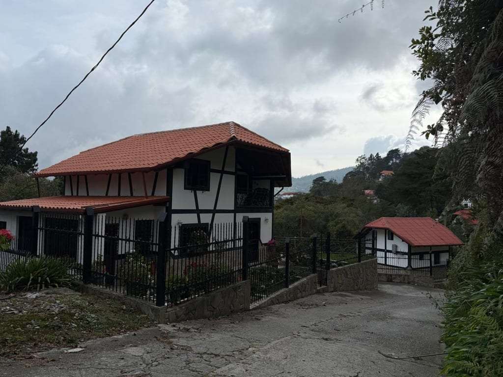 Casa en Colonia Tovar, La Victoria - 1