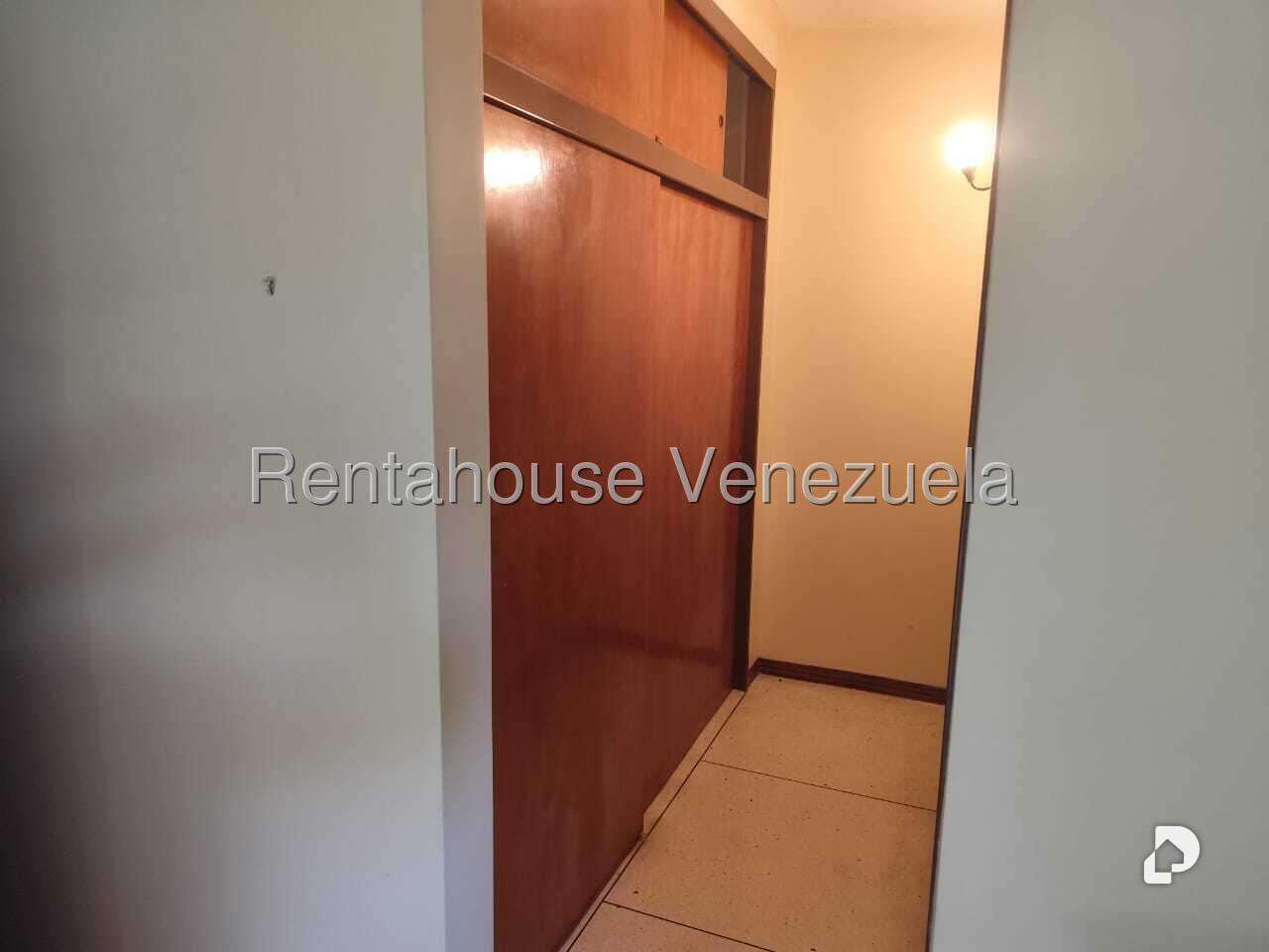 Casa en Sorocaima, Caracas – 14