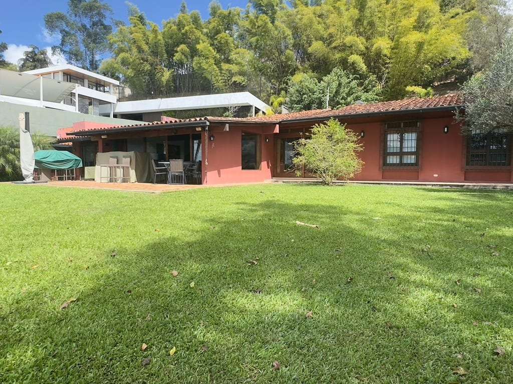 Casa en El Hatillo, Caracas - 1