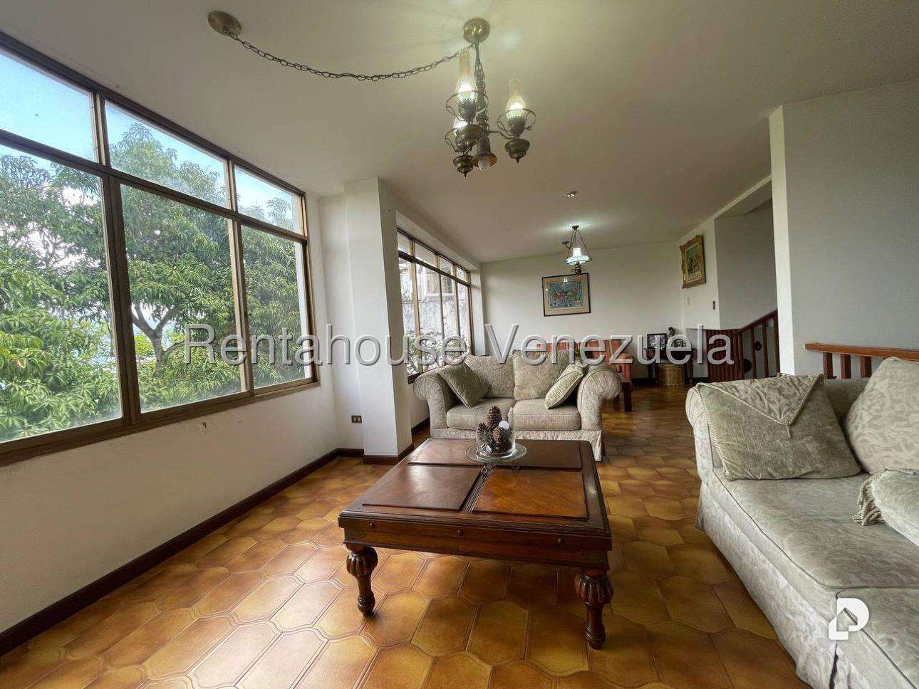 Casa en Los Naranjos (del Cafetal), Caracas – 17