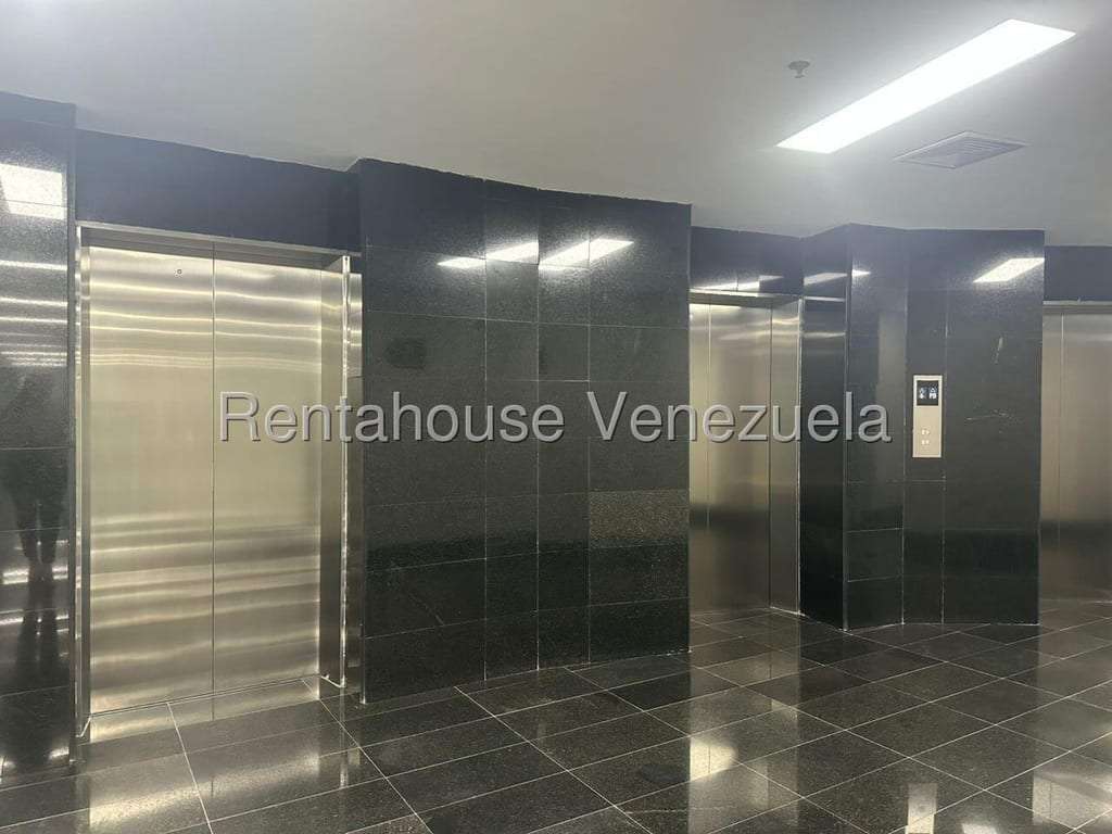 Office in Las Mercedes, Caracas - 1