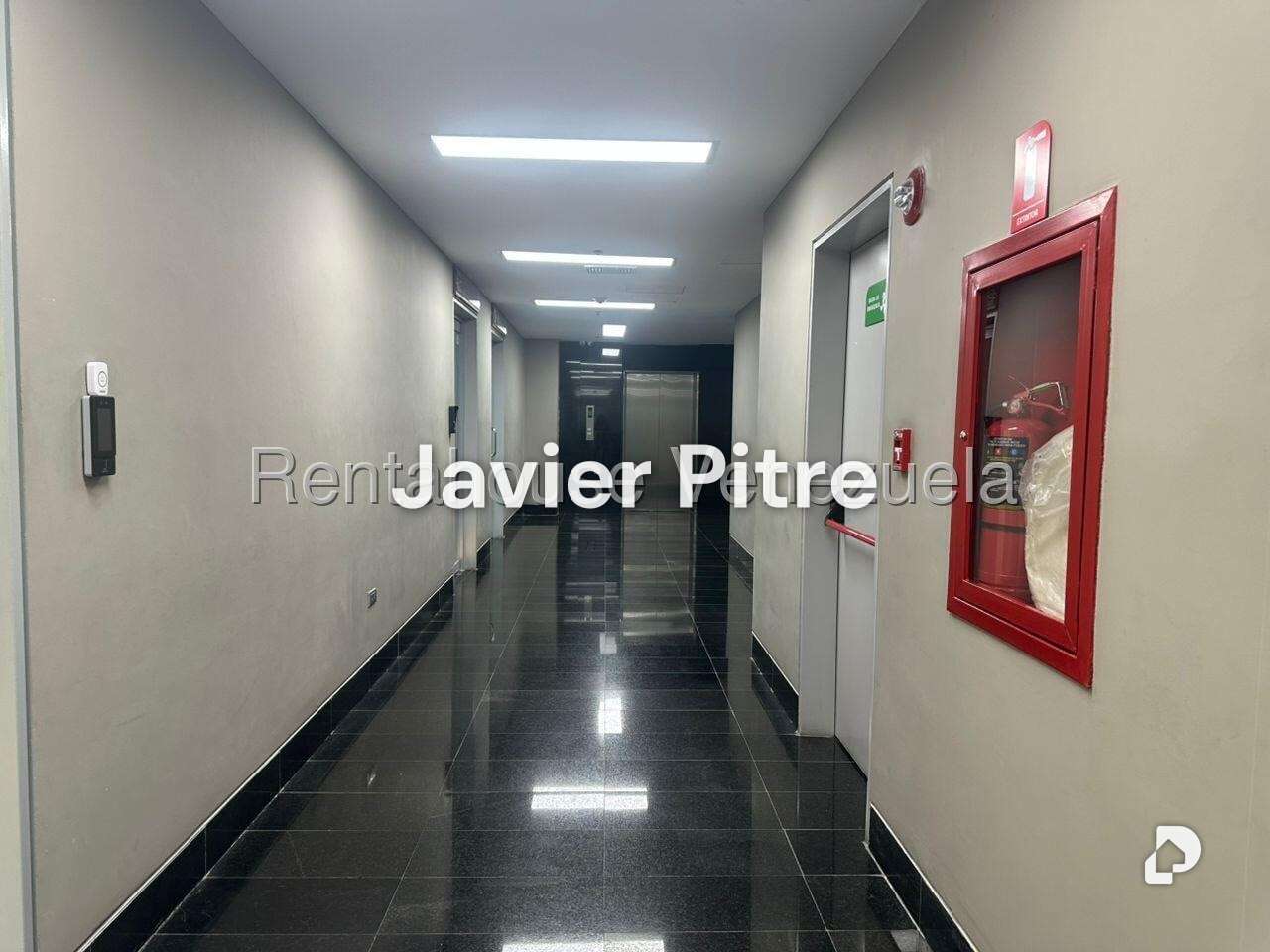 Oficina en Las Mercedes, Caracas – 3