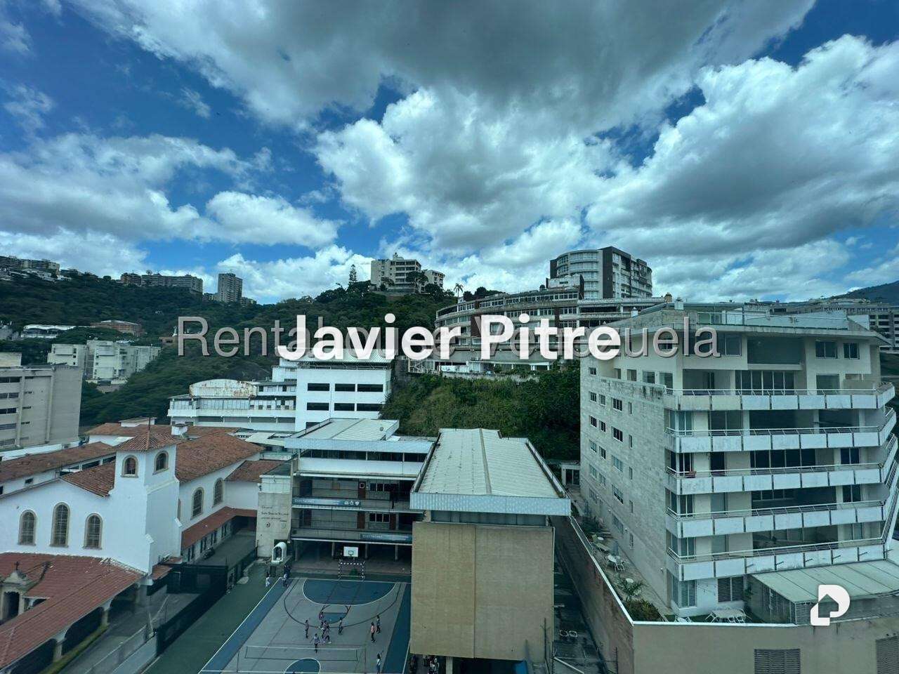Oficina en Las Mercedes, Caracas – 12