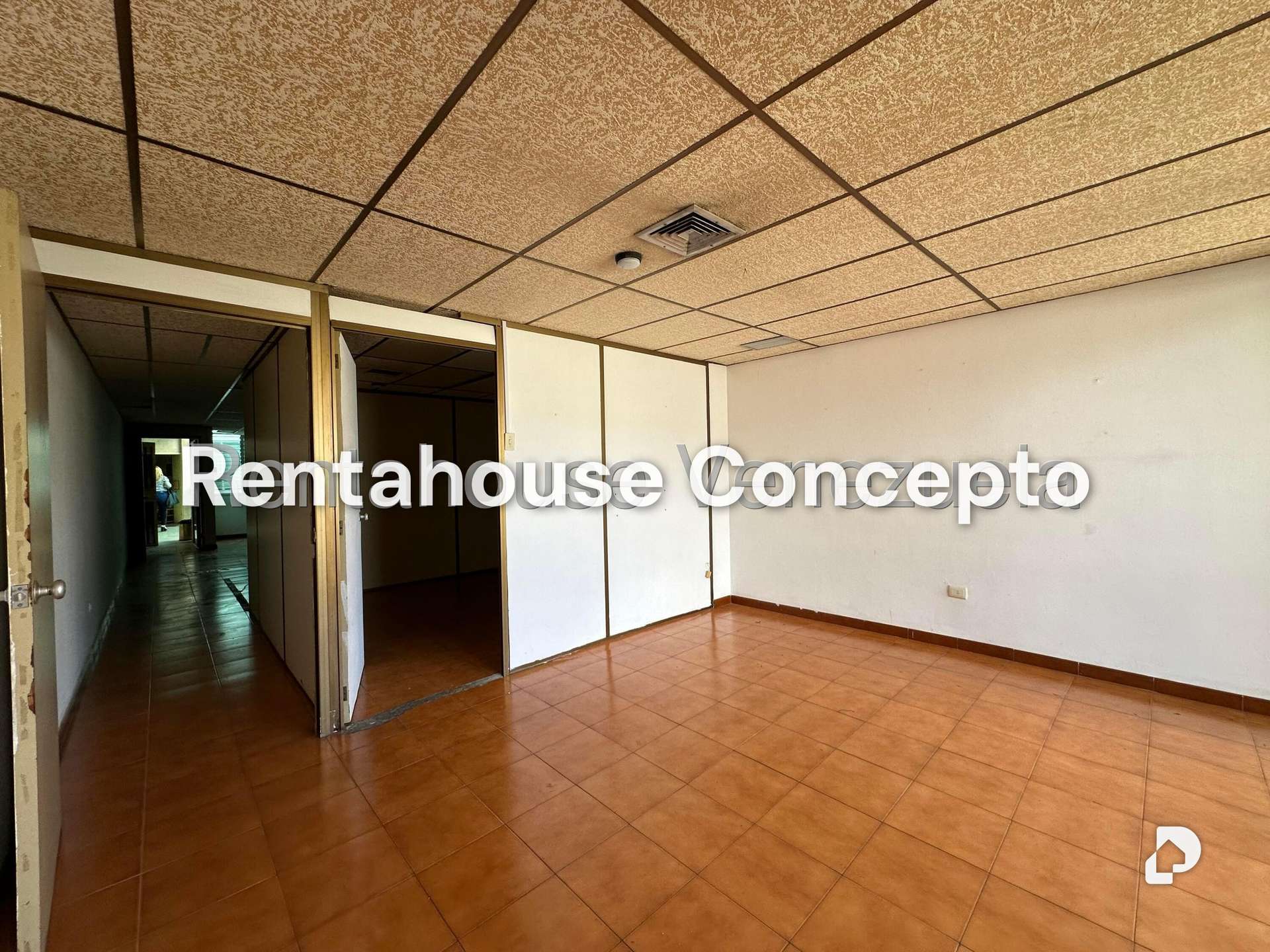 Edificio en Zona Centro, Maracay – 35