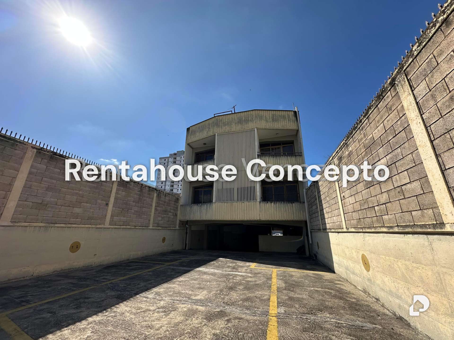 Edificio en Zona Centro, Maracay – 61