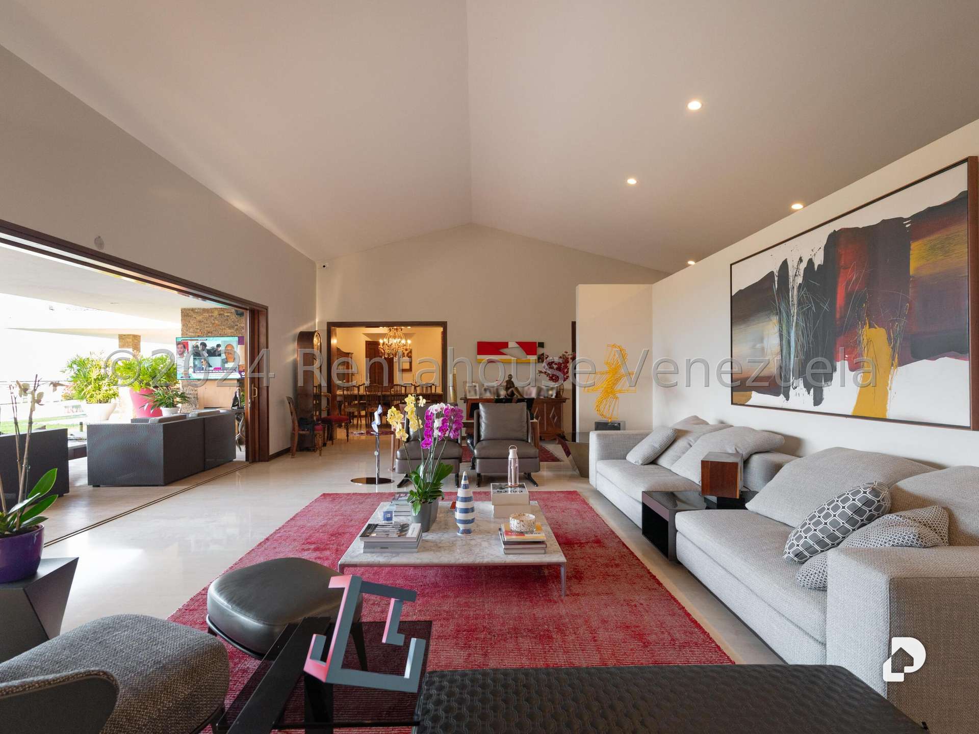 Casa en Cerro Verde, Caracas – 29