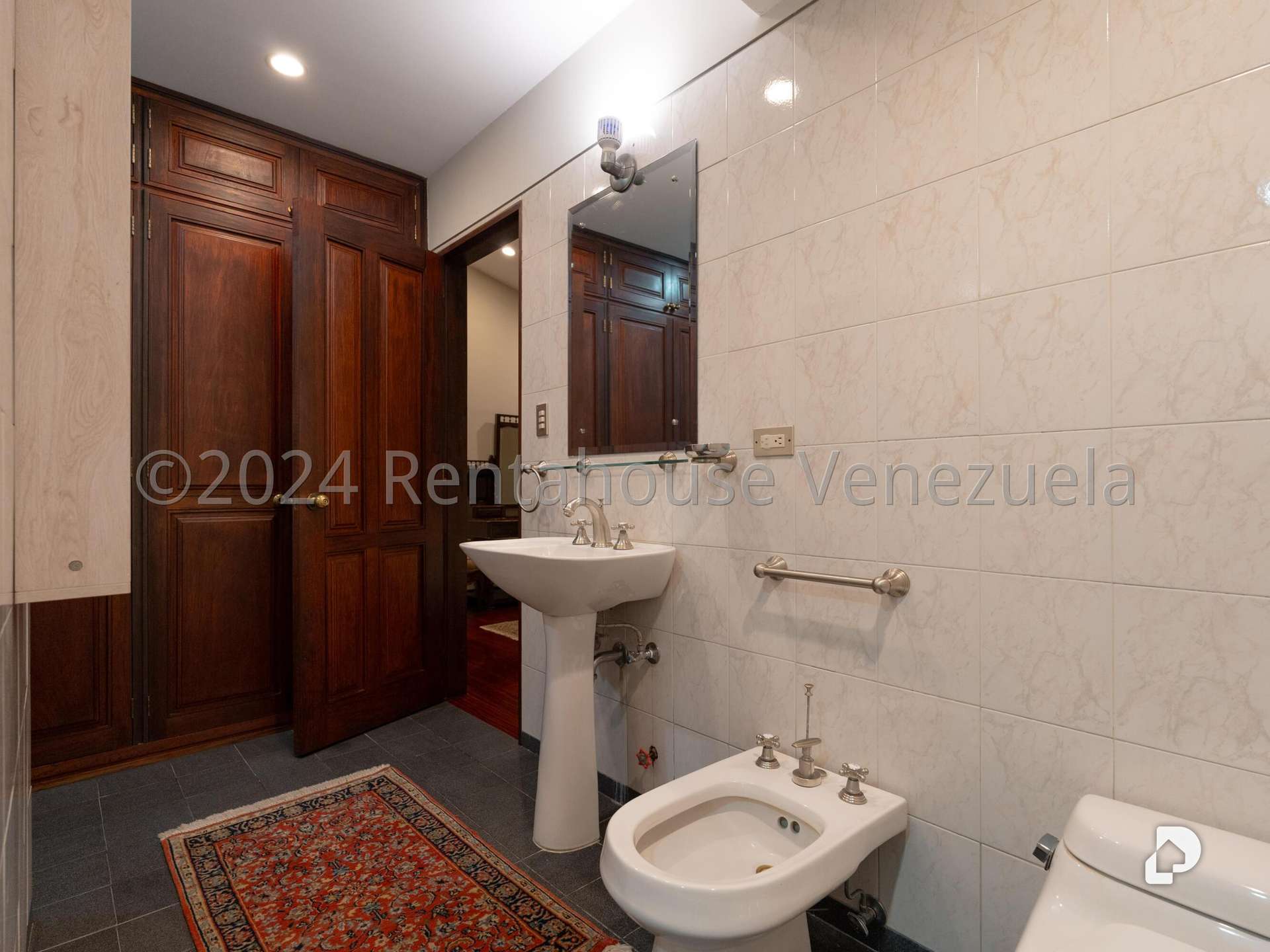Casa en Cerro Verde, Caracas – 56