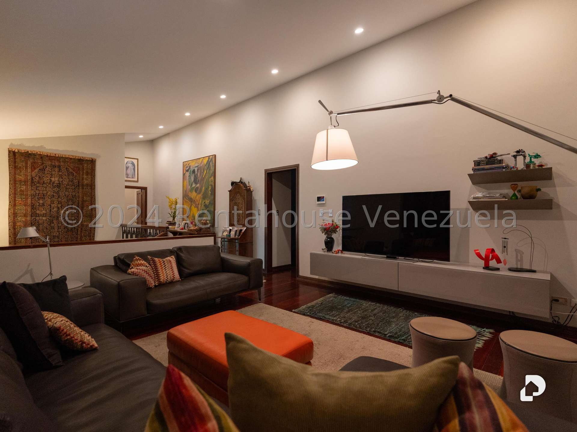 Casa en Cerro Verde, Caracas – 52