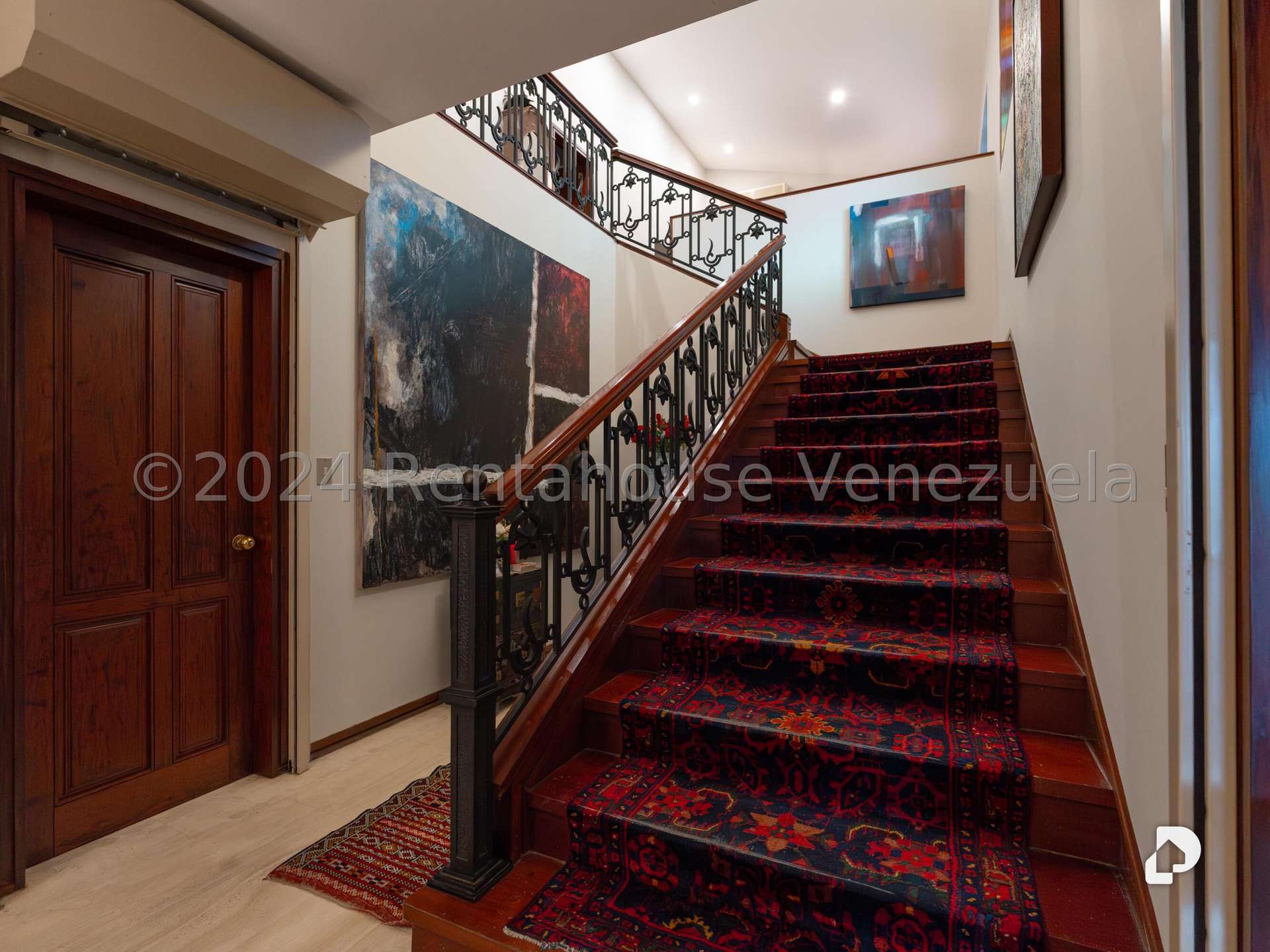 Casa en Cerro Verde, Caracas – 61
