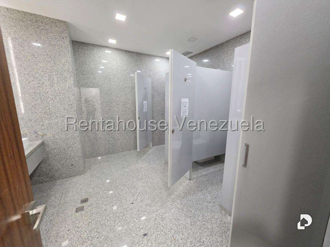 Oficina en Las Mercedes, Caracas – 19